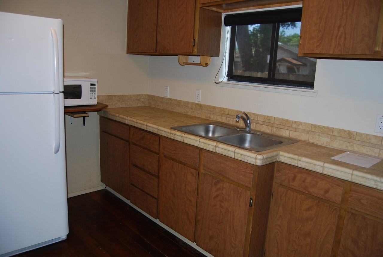 527 Crampton St - Photo 6 of 27