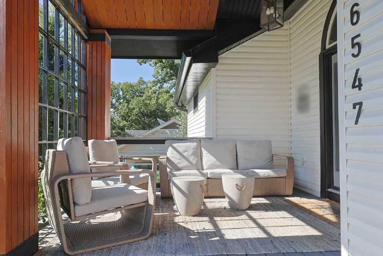 6547 Moon Cir - Photo 3 of 50