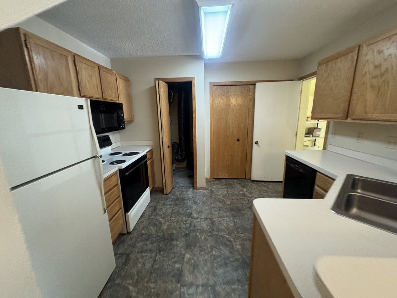 1795 Donegal Dr Apt 2 - Photo 6 of 21