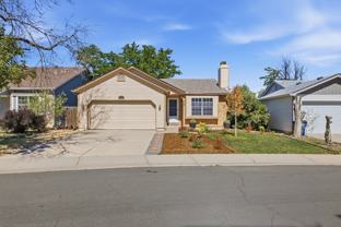 19314 E Purdue Cir - Photo 1 of 1