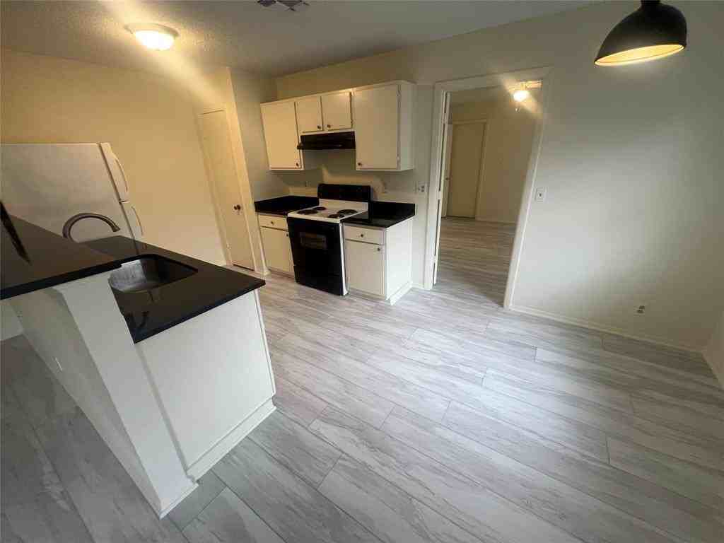 807 Lloyd Ln #A - Photo 5 of 13