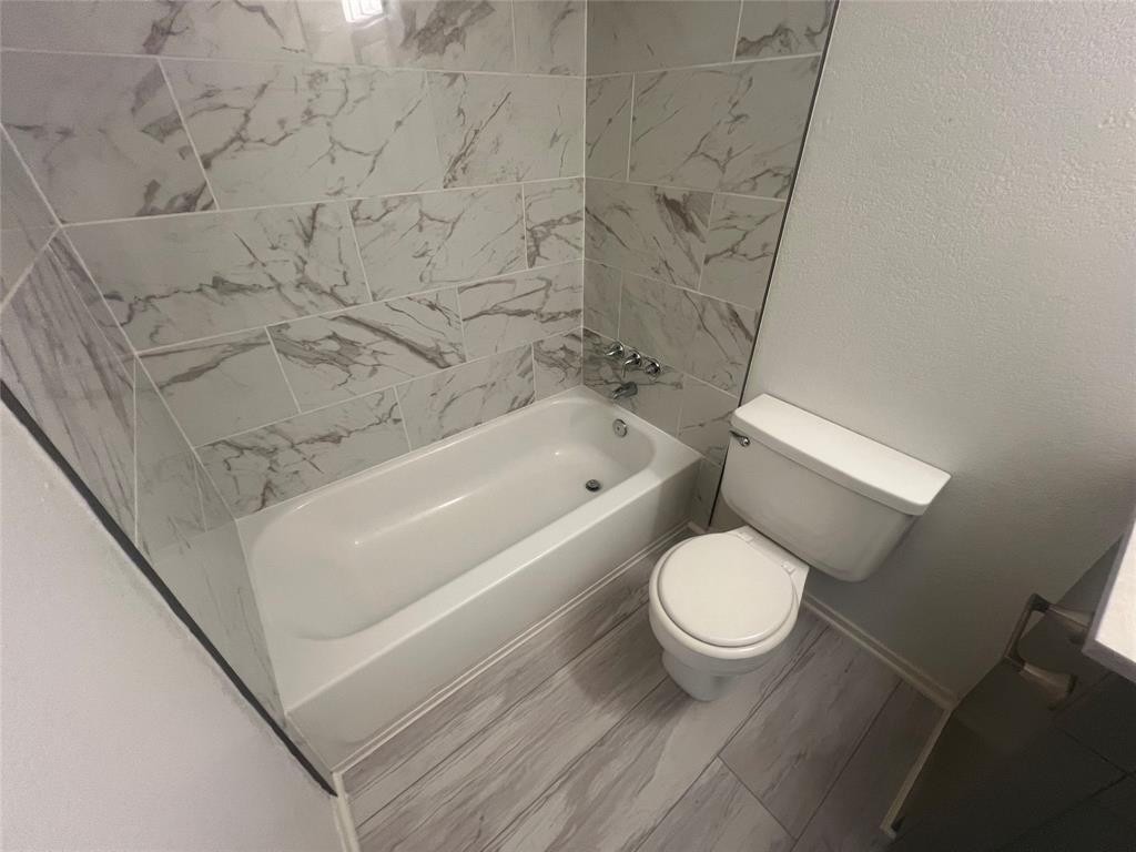 807 Lloyd Ln #A - Photo 7 of 12