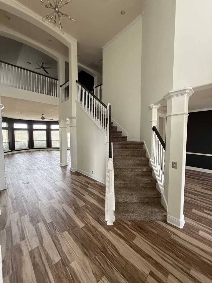 11602 Canyon Mills Dr - Photo 4 of 10