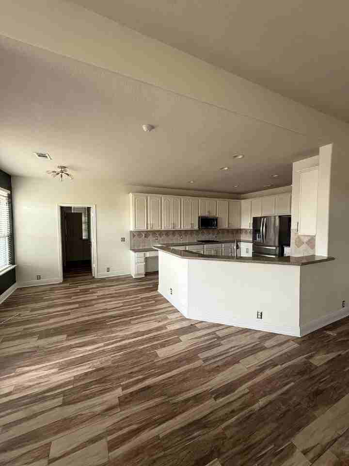 11602 Canyon Mills Dr - Photo 5 of 10