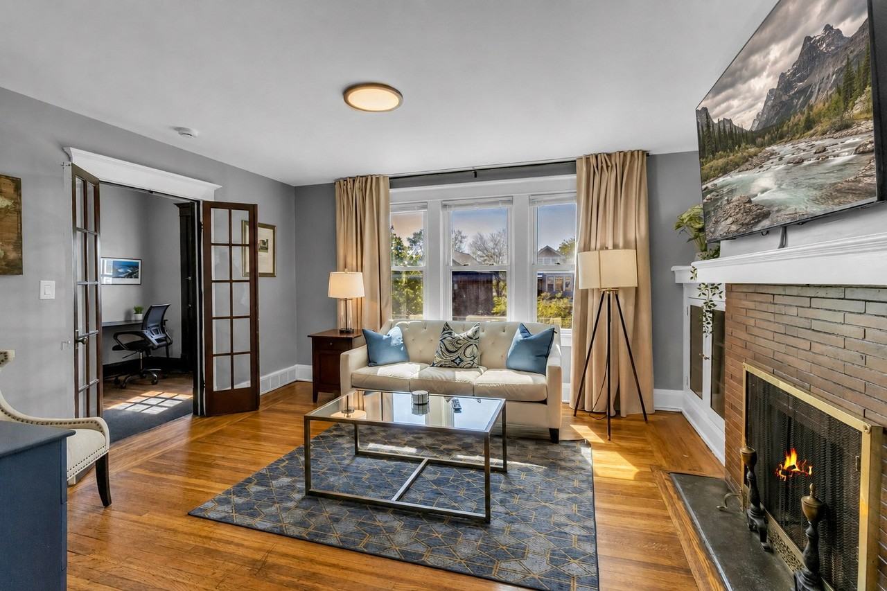 49 Virgil Ave #2 - Photo 6 of 33