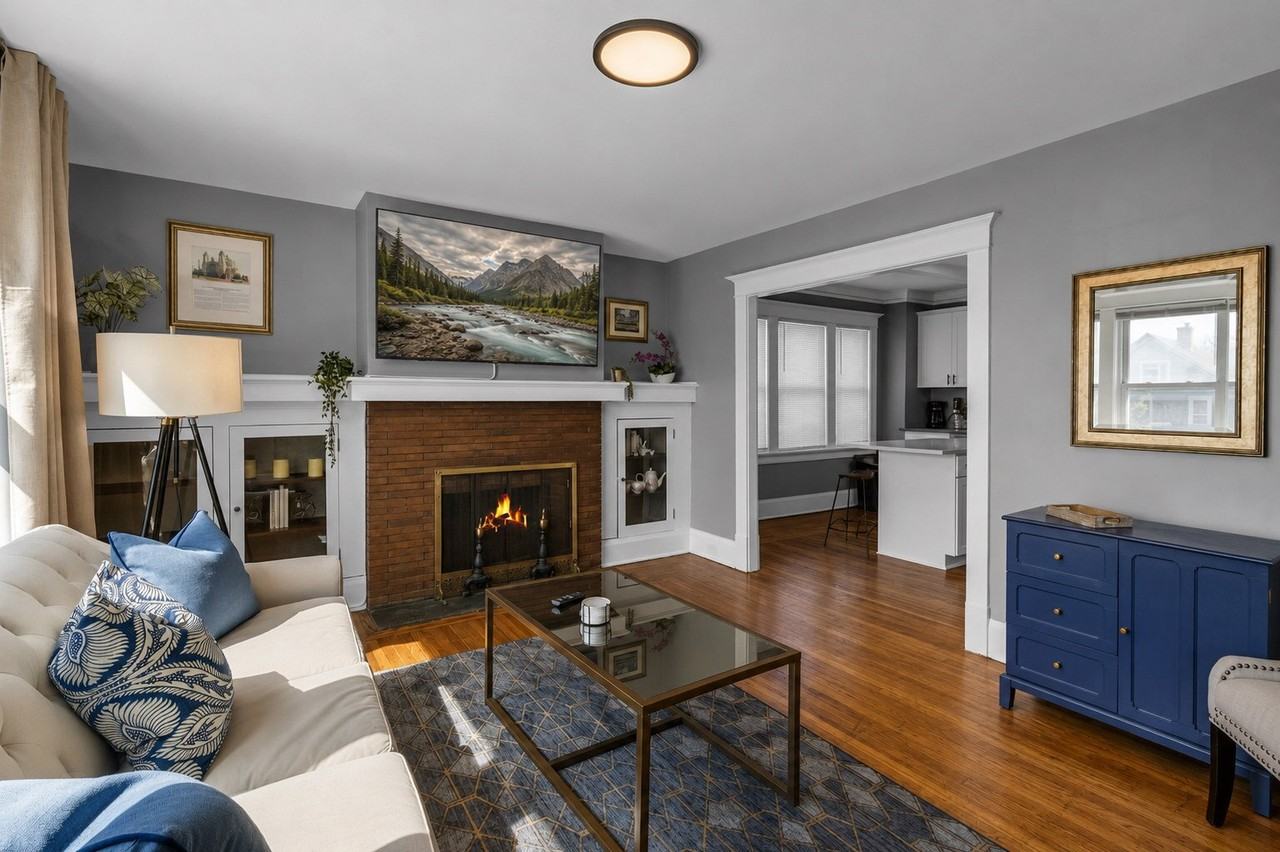 49 Virgil Ave #2 - Photo 3 of 33