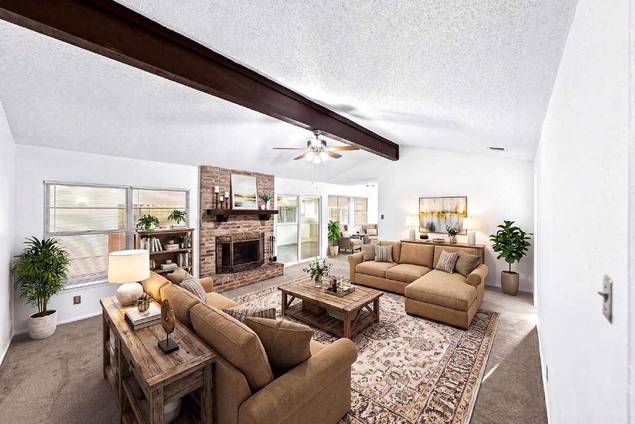 10307 Old Farm Rd - Photo 4 of 47