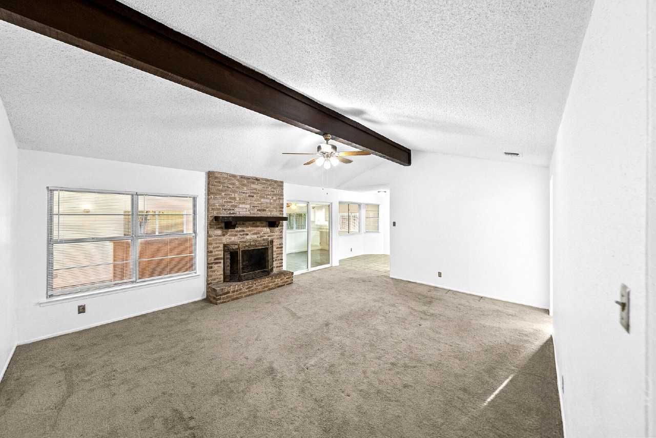 10307 Old Farm Rd - Photo 6 of 47