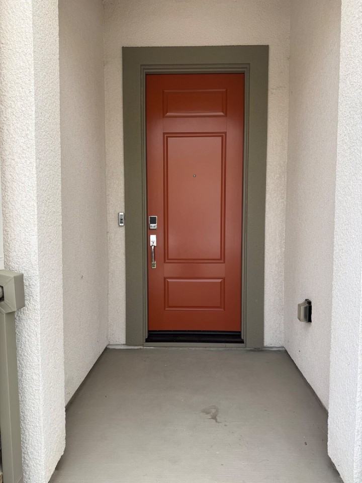 8190 Lamplight Dr - Photo 4 of 49