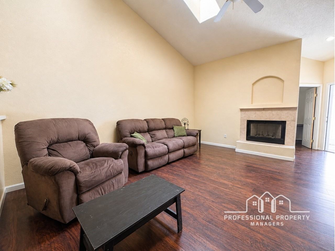 10694 E 34th Pl - Photo 4 of 12