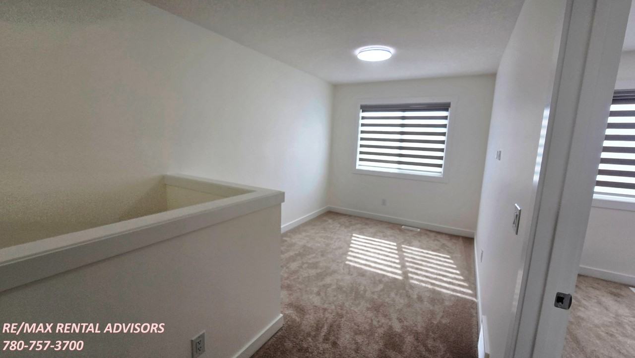 235 157 Avenue Northeast - Photo 7 of 17