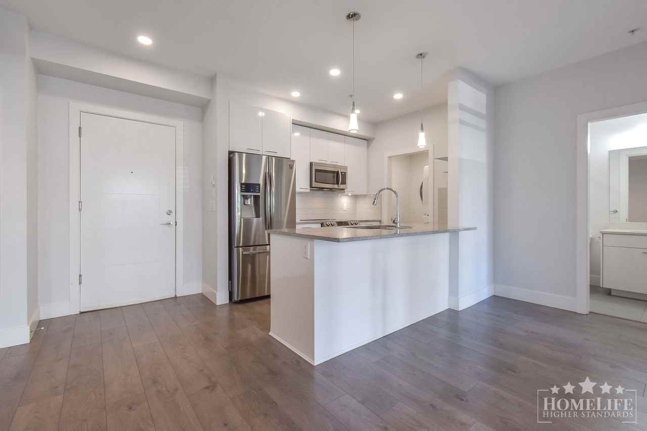 5485 Brydon Cres - Photo 3 of 15