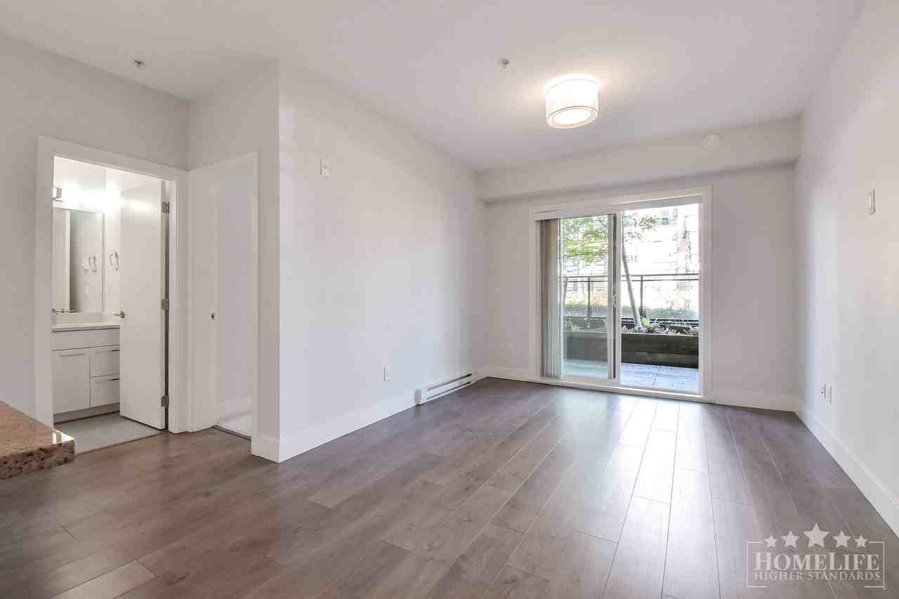 5485 Brydon Cres - Photo 6 of 15