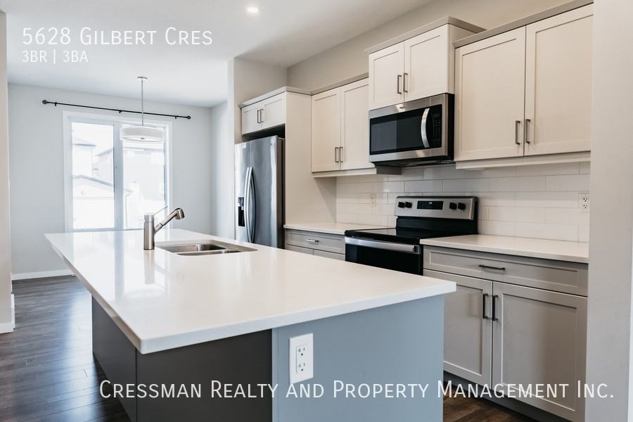 5628 Gilbert Cres - Photo 5 of 13