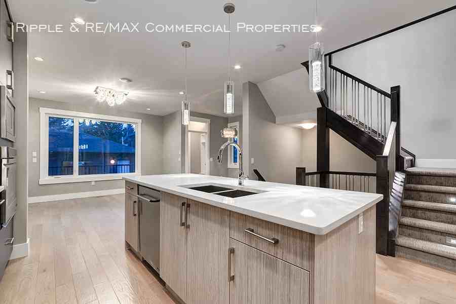 2117 51 Ave Sw - Photo 7 of 29