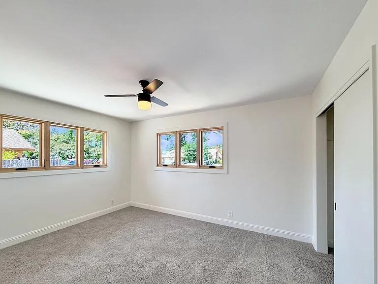 2565 West Fairview Drive - Photo 4 of 9
