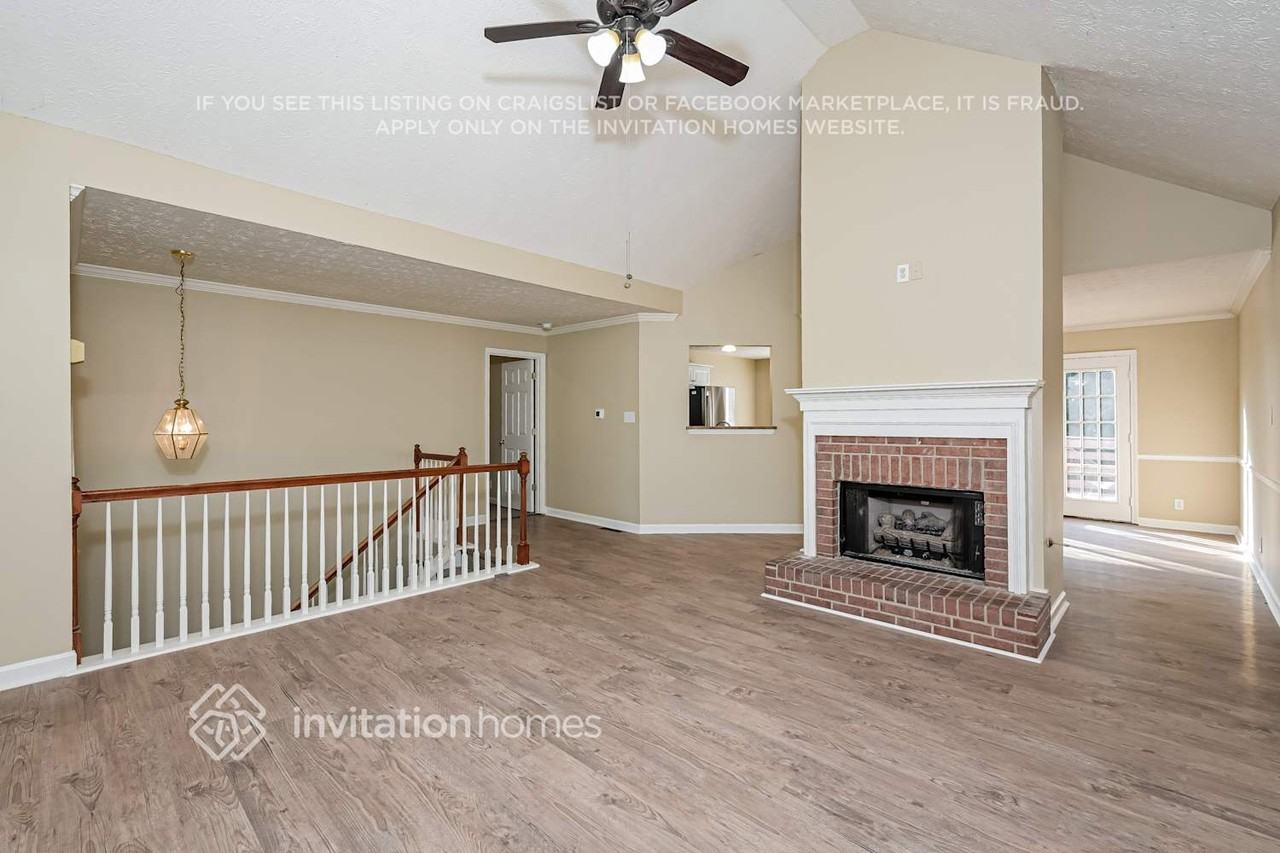 3567 Shoal Trail Dr - Photo 4 of 18