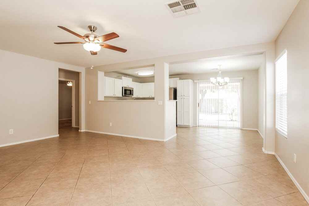 10120 N 116th Ln - Photo 3 of 16