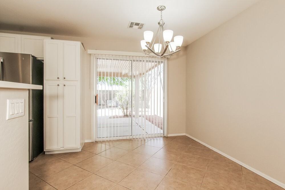 10120 N 116th Ln - Photo 6 of 16
