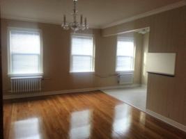 featured image of 328 W 8th Ave
