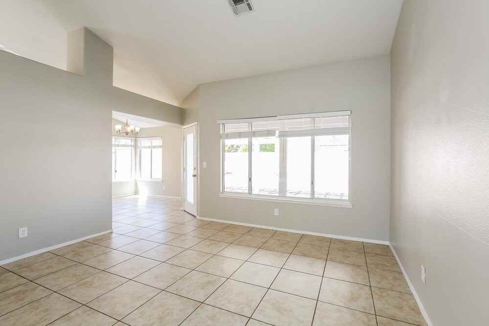4416 W La Madre Way - Photo 5 of 16