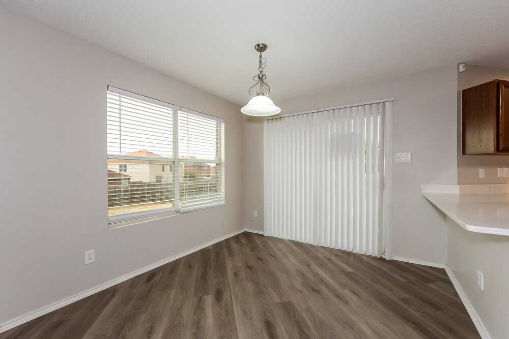 807 Dove Meadows Dr - Photo 7 of 17