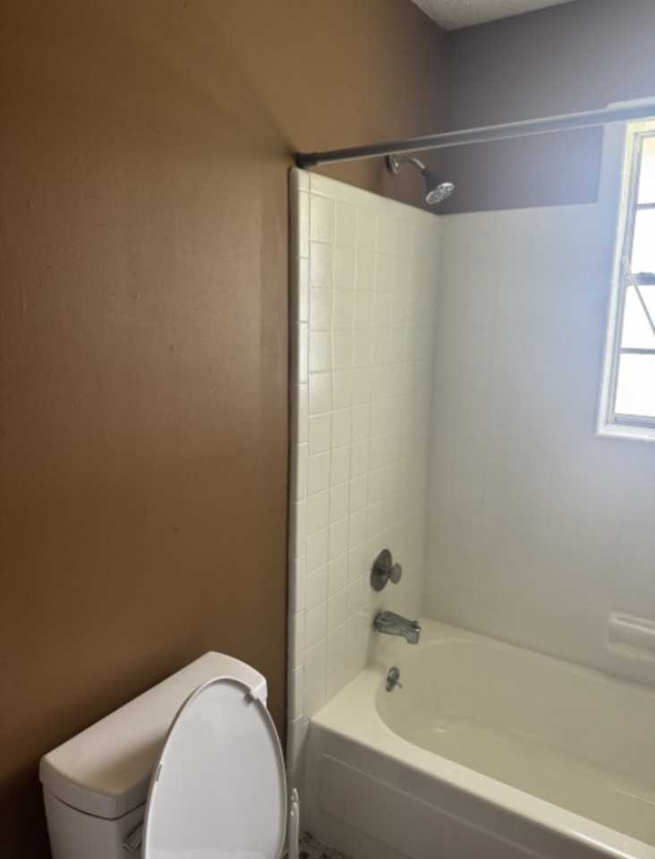 4600 Chartres Ln - Photo 2 of 11