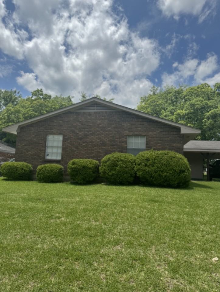 4600 Chartres Ln - Photo 4 of 11