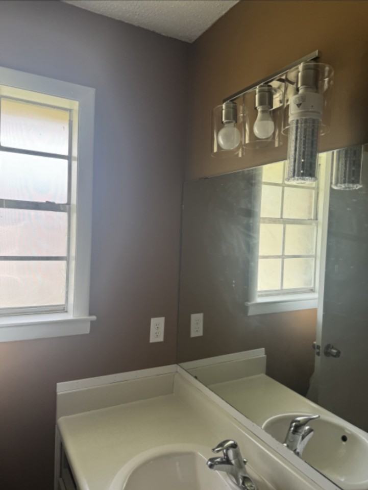 4600 Chartres Ln - Photo 5 of 11