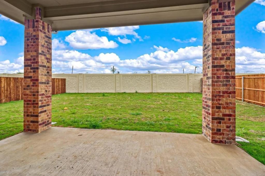 3224 Mountcross Rd - Photo 2 of 26