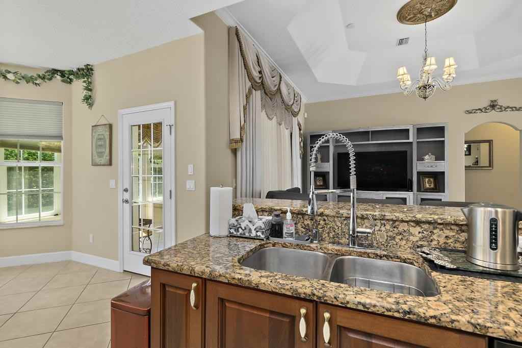7 Edgemont Pl - Photo 7 of 44