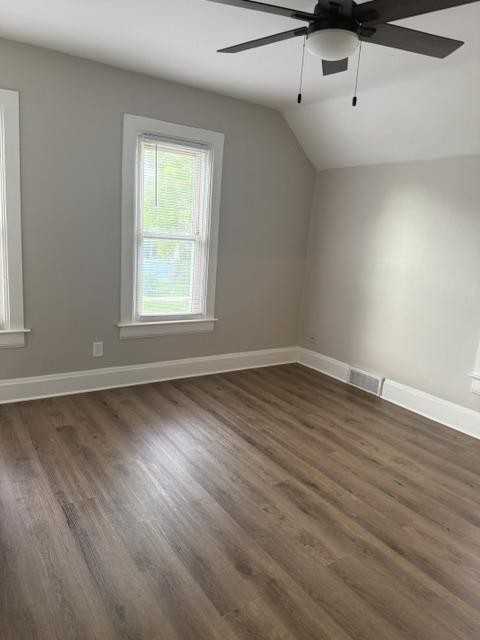 1507 53rd St - Photo 2 of 12