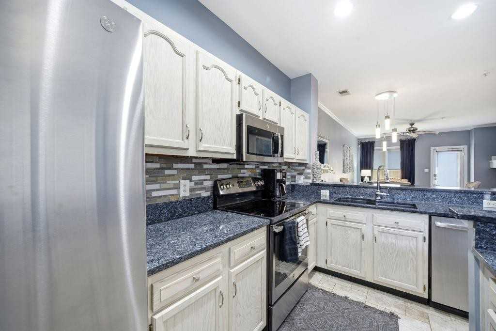 1029 Park West Dr - Photo 6 of 24