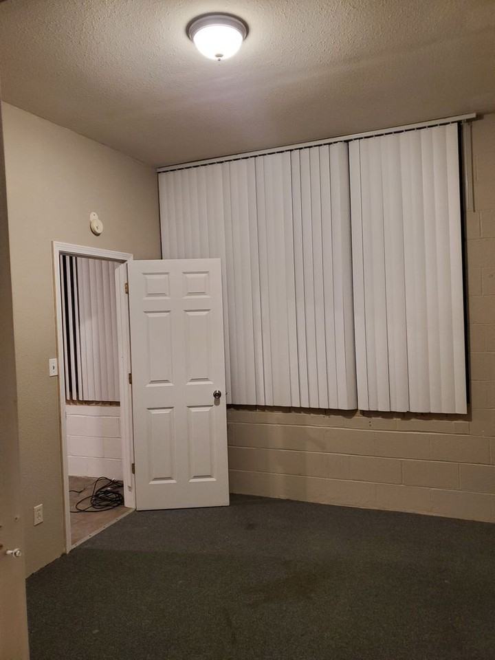 Agency Apartments - Photo 3 of 11