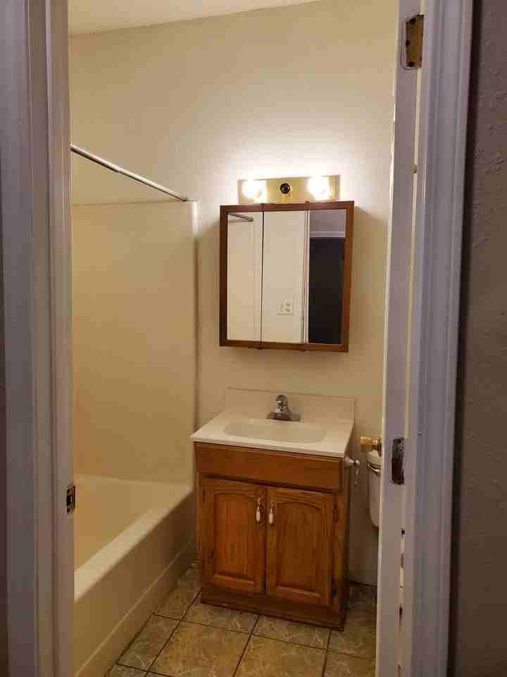 Agency Apartments - Photo 6 of 11