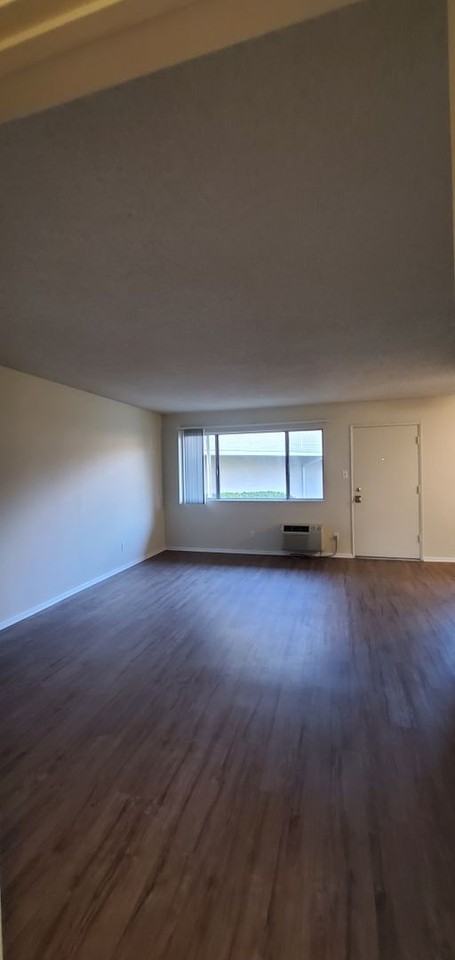 EAST WHITTIER TERRACE - Photo 7 of 50