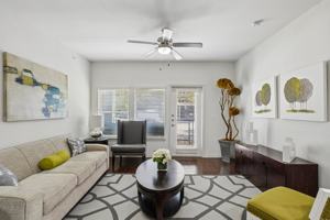 featured image of 7425 La Vista Dr