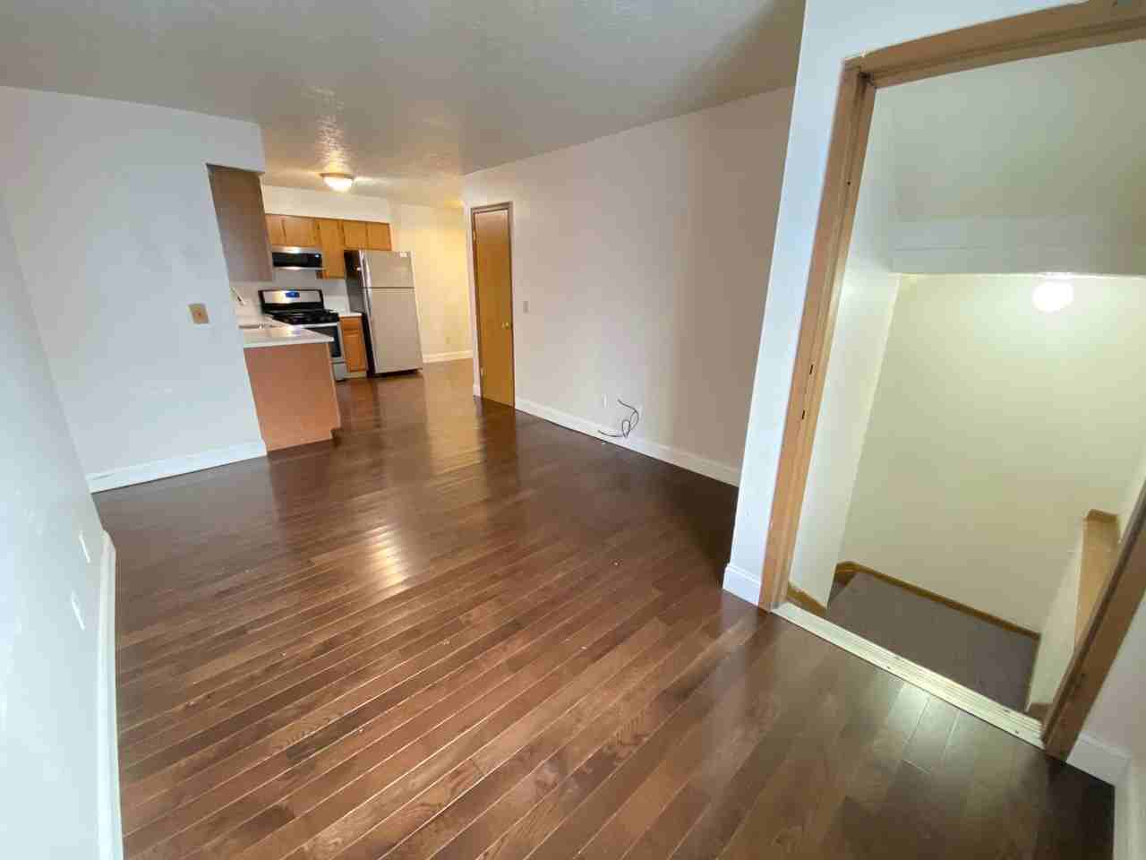 Chittenden Ave 76 MLR - Photo 3 of 14