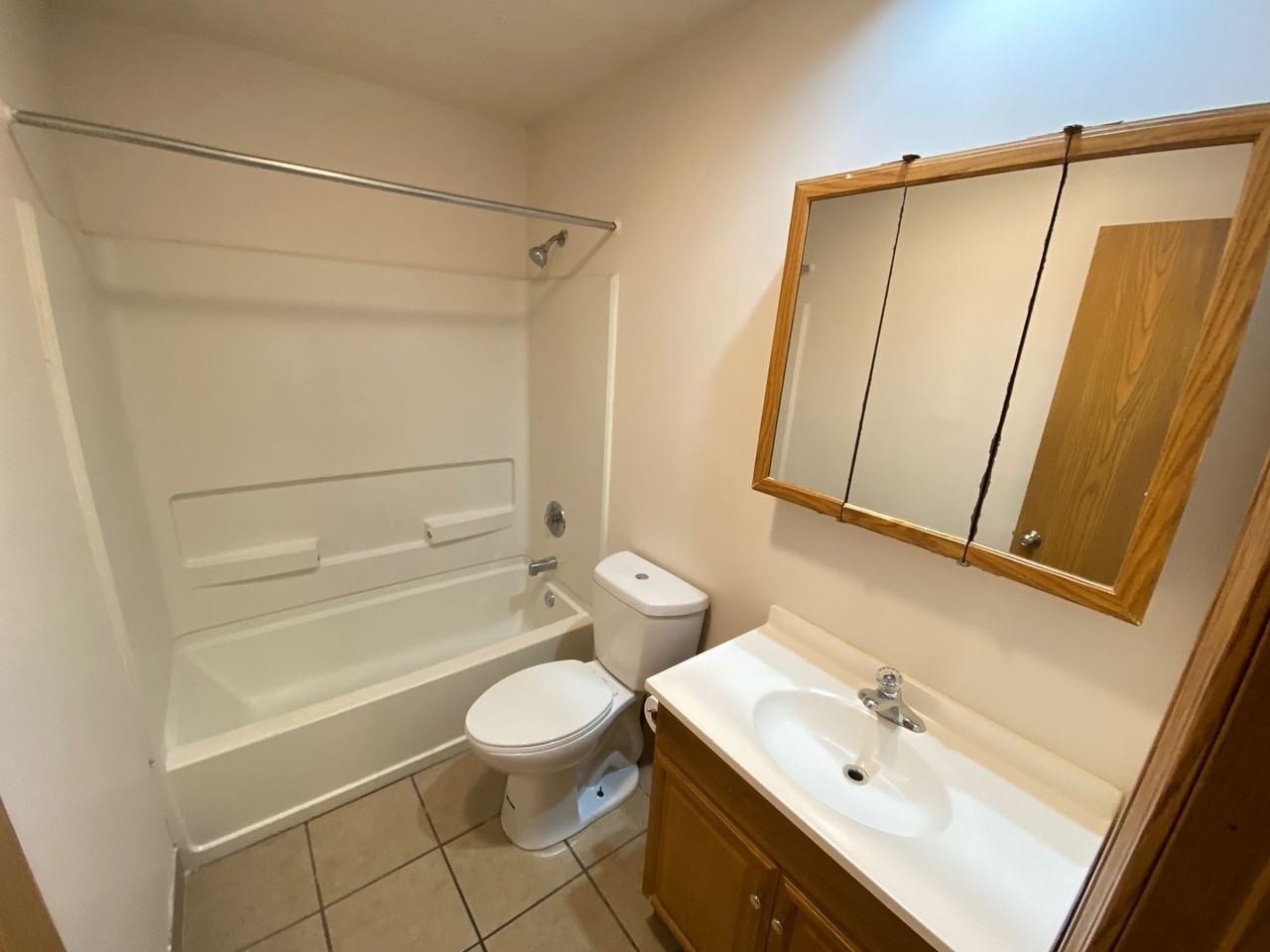 Chittenden Ave 76 MLR - Photo 6 of 14