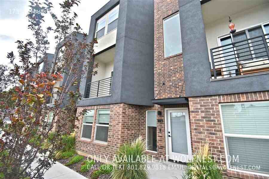 1739 S Main St #4 - Photo 2 of 25