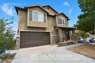 242 W Kestrel Dr #2 - Photo 1 of 1