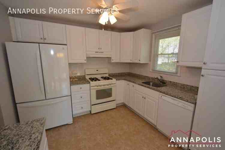 556 Arundel Dr - Photo 2 of 28