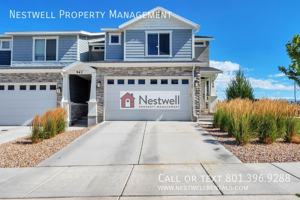 featured image of 938 W Fox Run Ave
