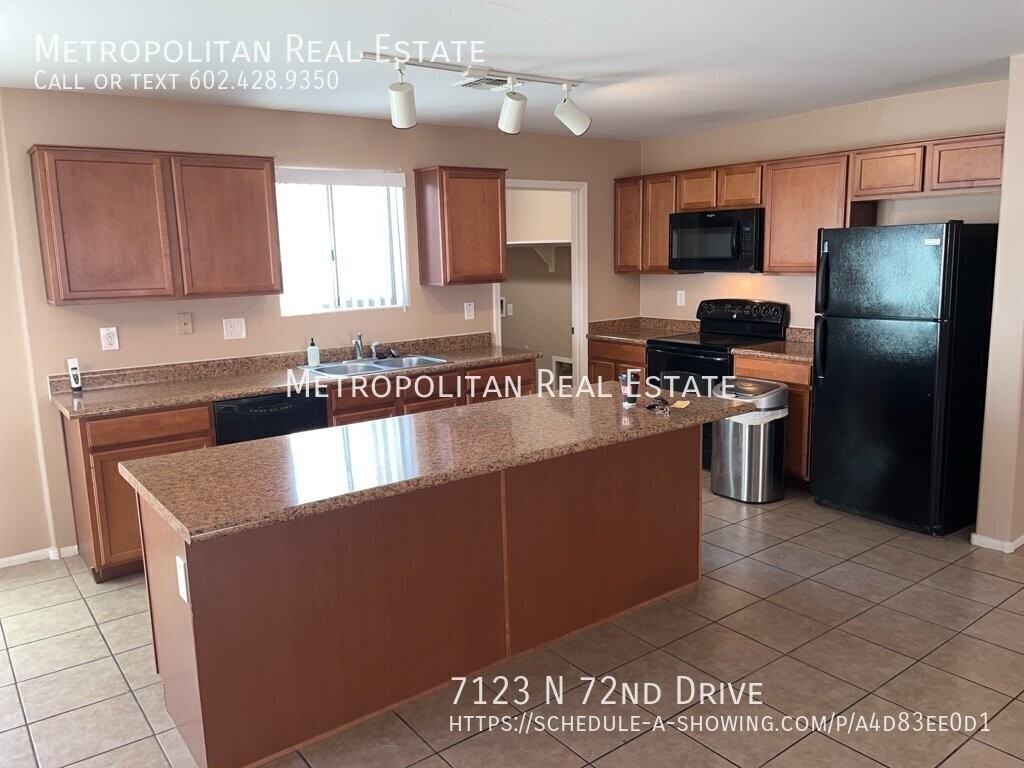 7123 N 72nd Dr - Photo 5 of 32