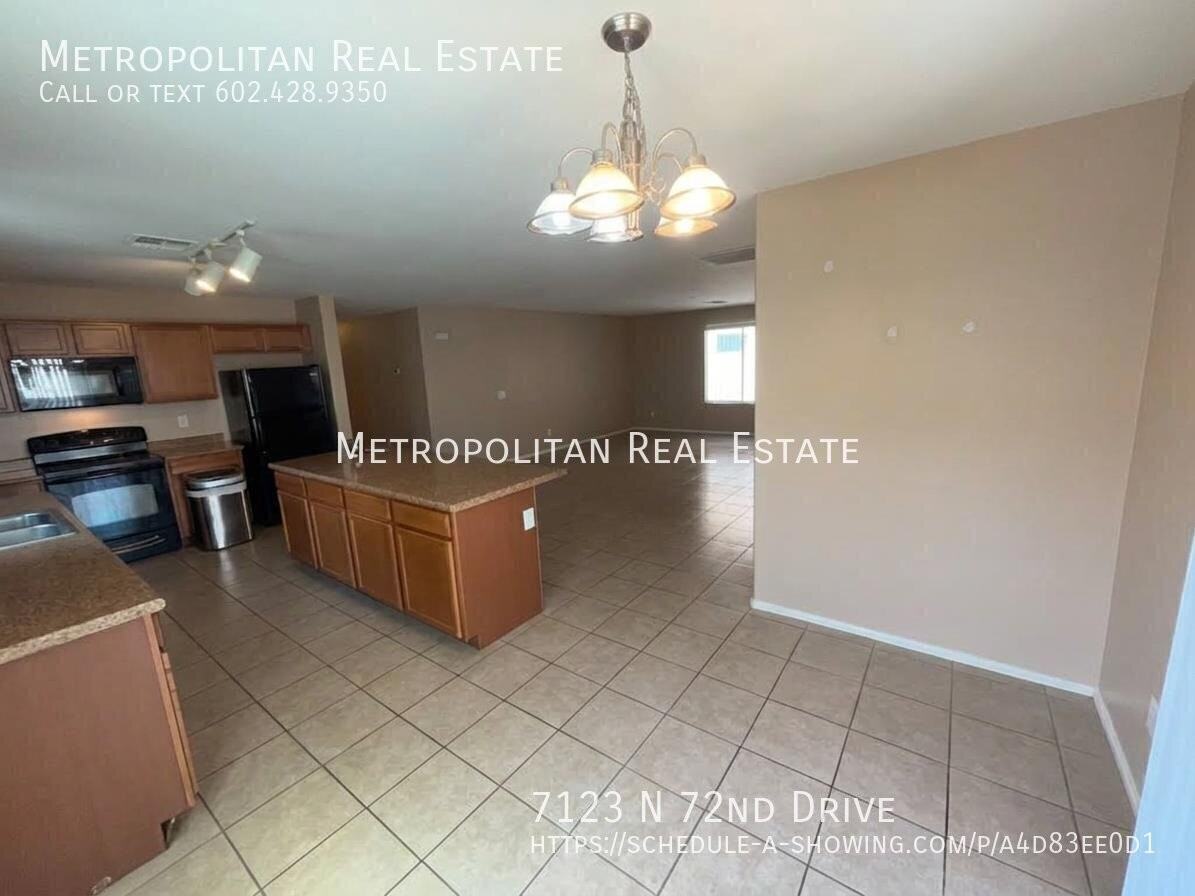 7123 N 72nd Dr - Photo 6 of 32