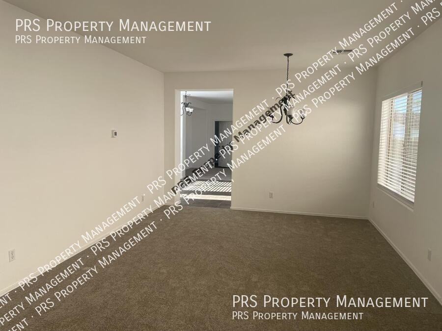 7739 E Butte St - Photo 7 of 23
