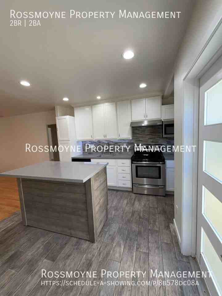211 S Keystone St - Photo 4 of 16