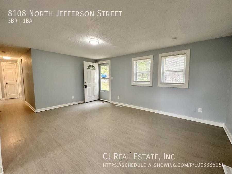8108 N Jefferson St - Photo 2 of 10