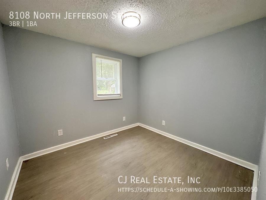 8108 N Jefferson St - Photo 6 of 10