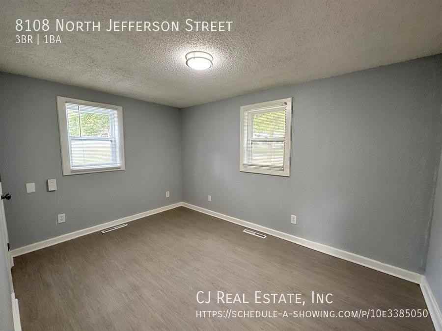8108 N Jefferson St - Photo 7 of 10